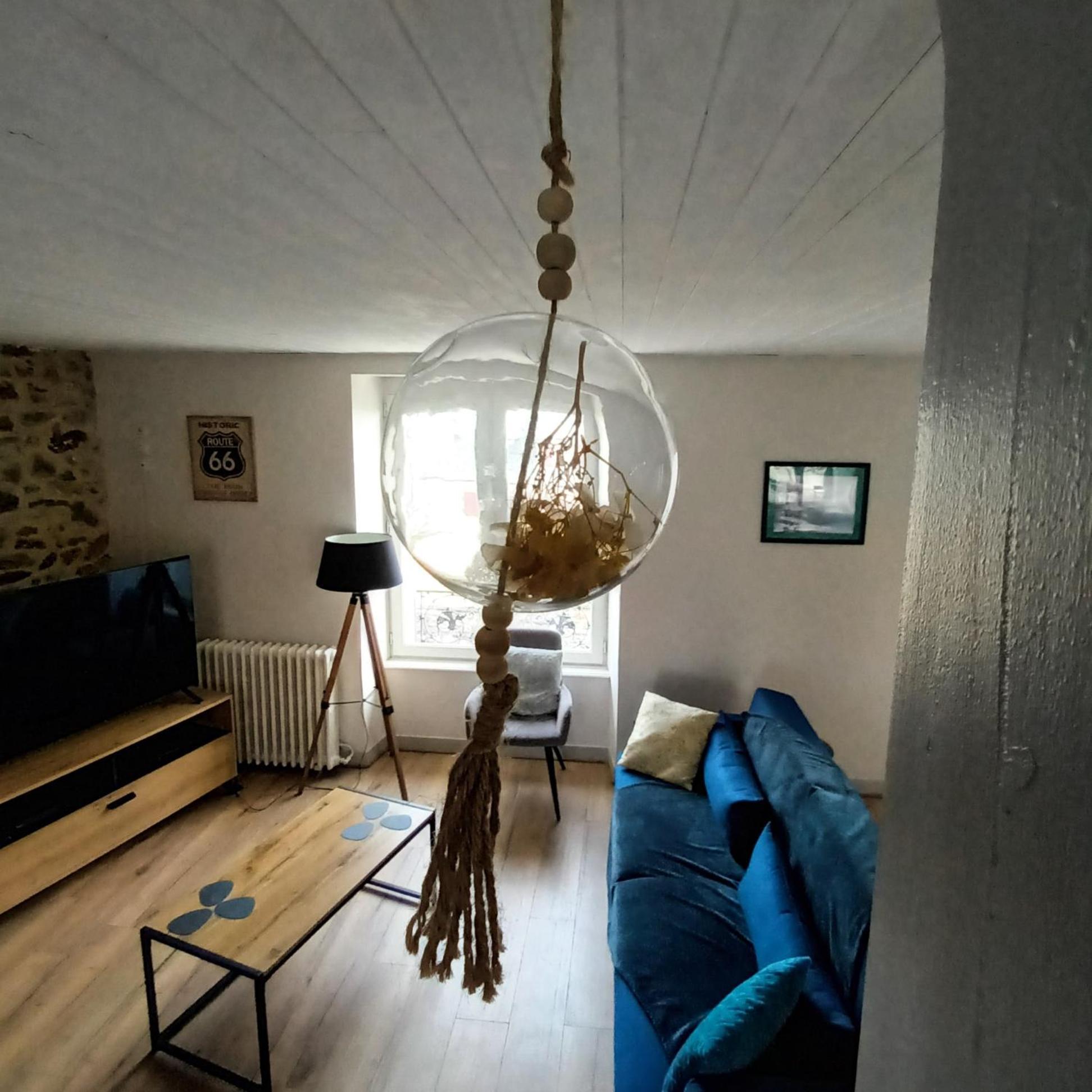 Le Miraillet, Gite Saint-Illide Екстериор снимка