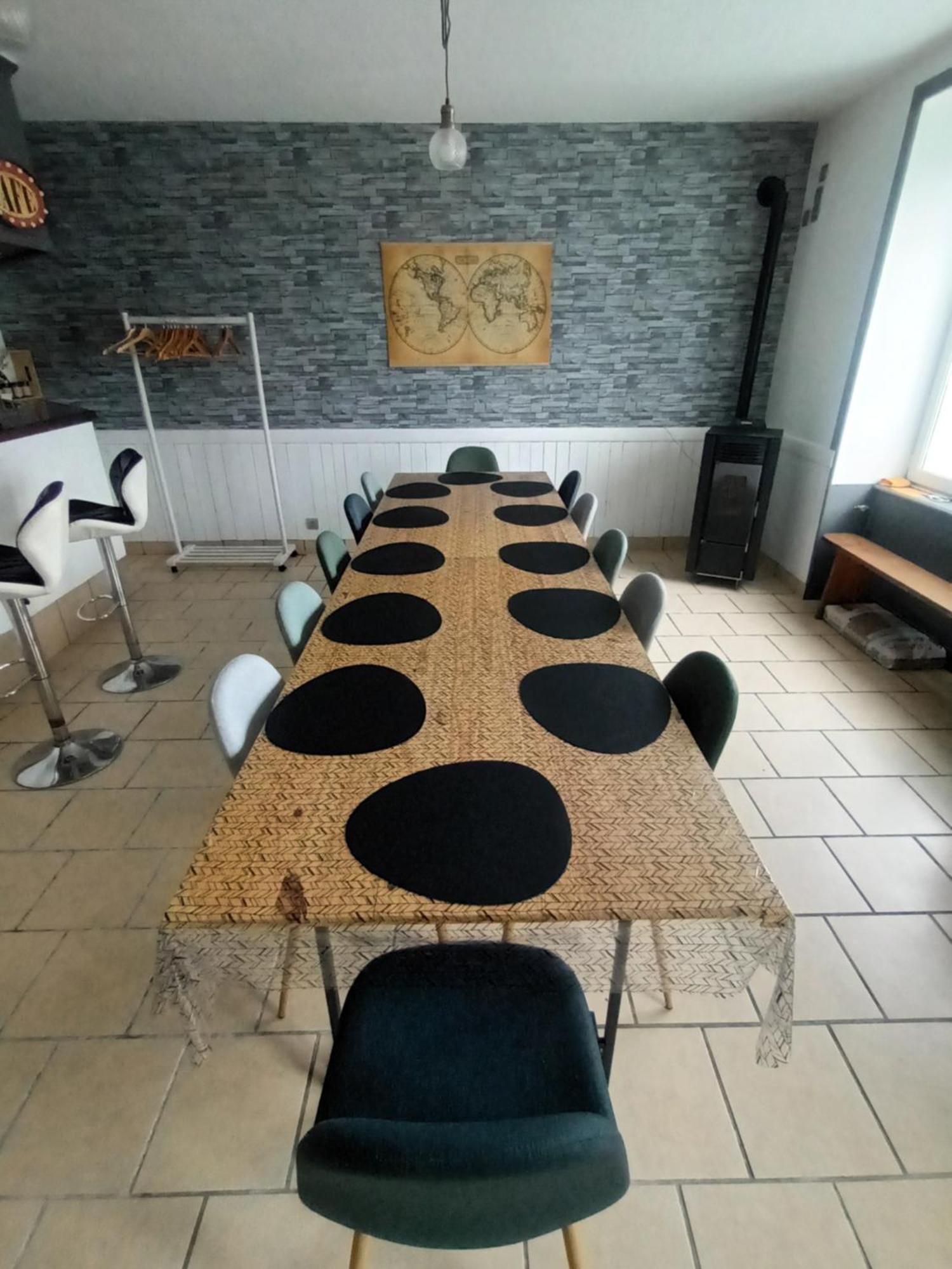 Le Miraillet, Gite Saint-Illide Екстериор снимка